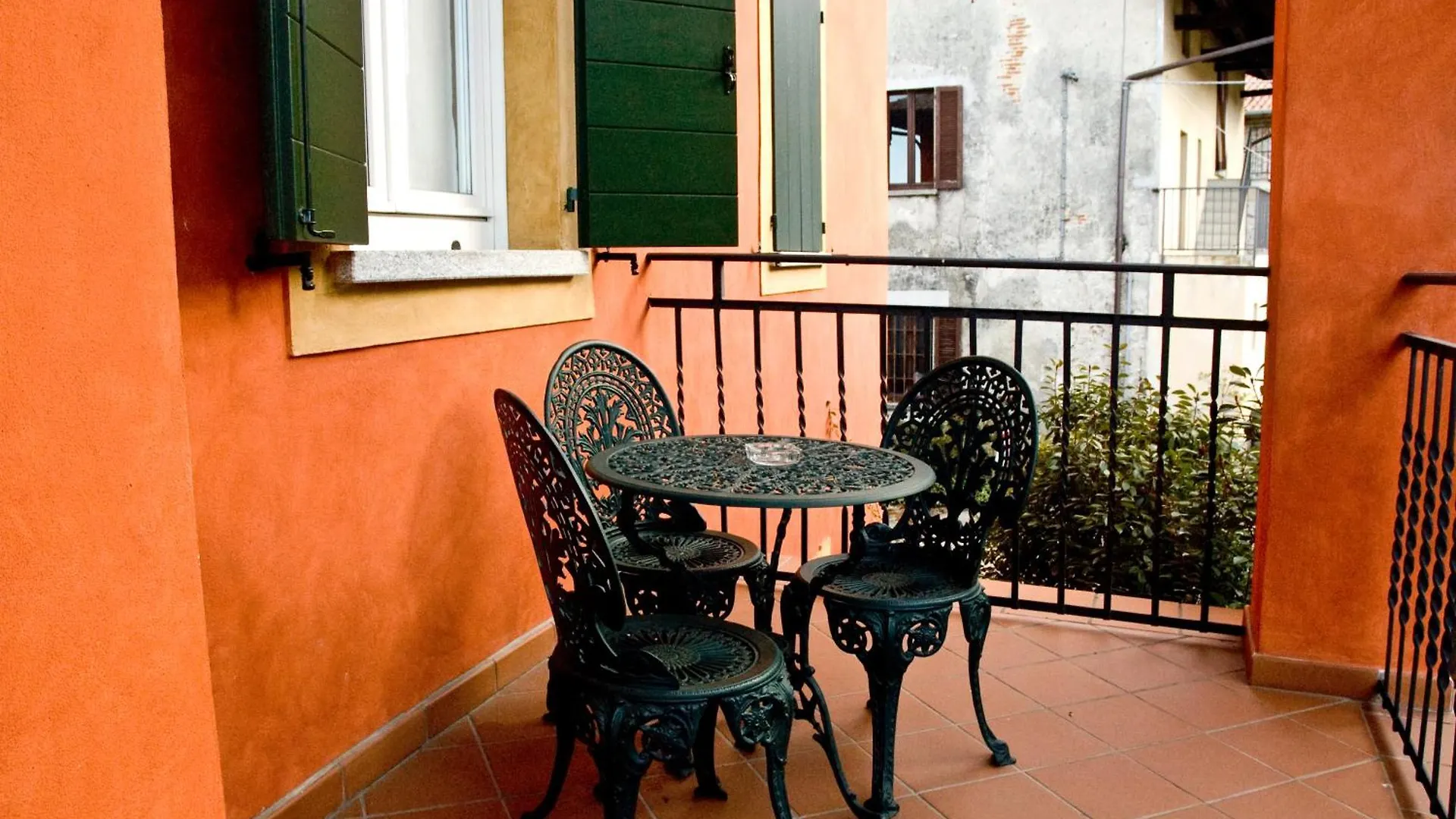 Locanda La Casetta Angera 2*,  Italien